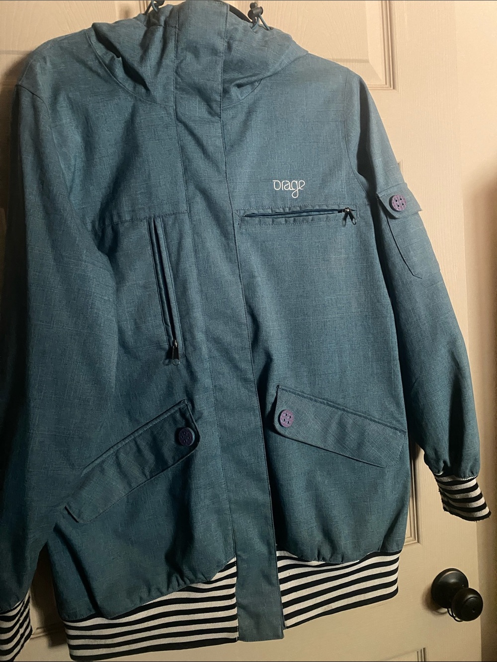 Women’s Snowboard Jacket